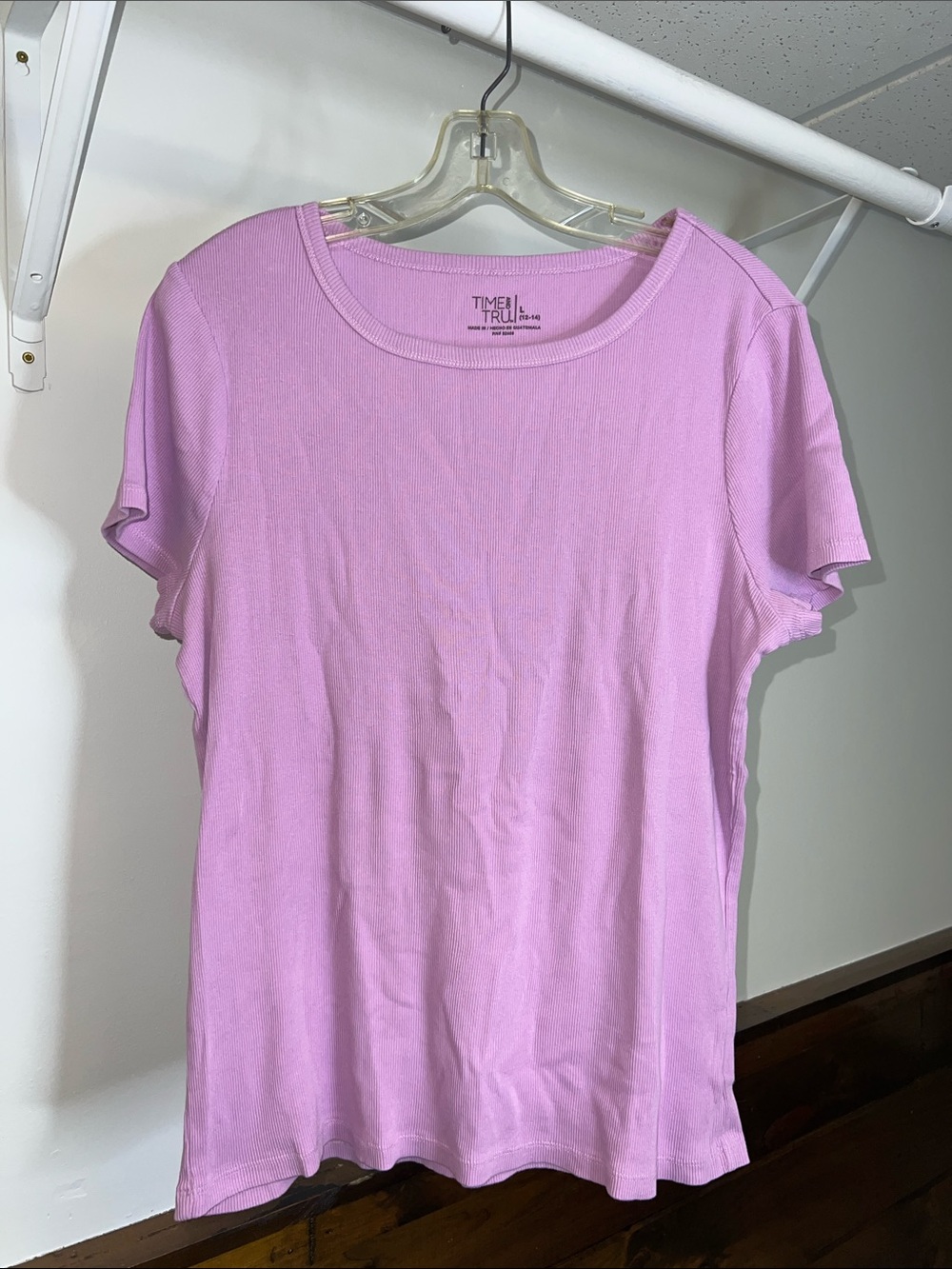Time and Tru Lavender Short Sleeve Crewneck Ribbed T-Shirt- L